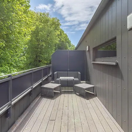 Penthouse Stine * Χούζουμ