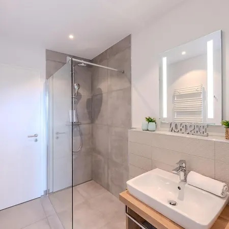 Penthouse Stine Διαμέρισμα *